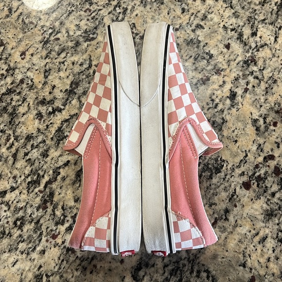 Vans - Picture 2 of 6